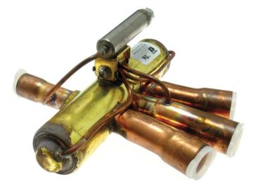 Ruud 61-101684-95 Reversing Valve without Coil